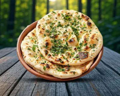 Naan Kashmiri
